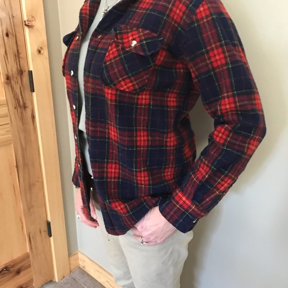 St. John’s Bay Plaid Shirt Unisex - Picture 2 of 6